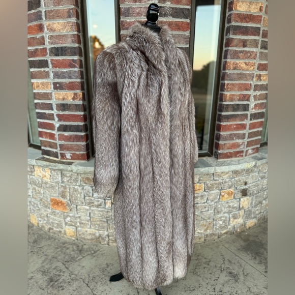 SOLD - Picture 2 of 11